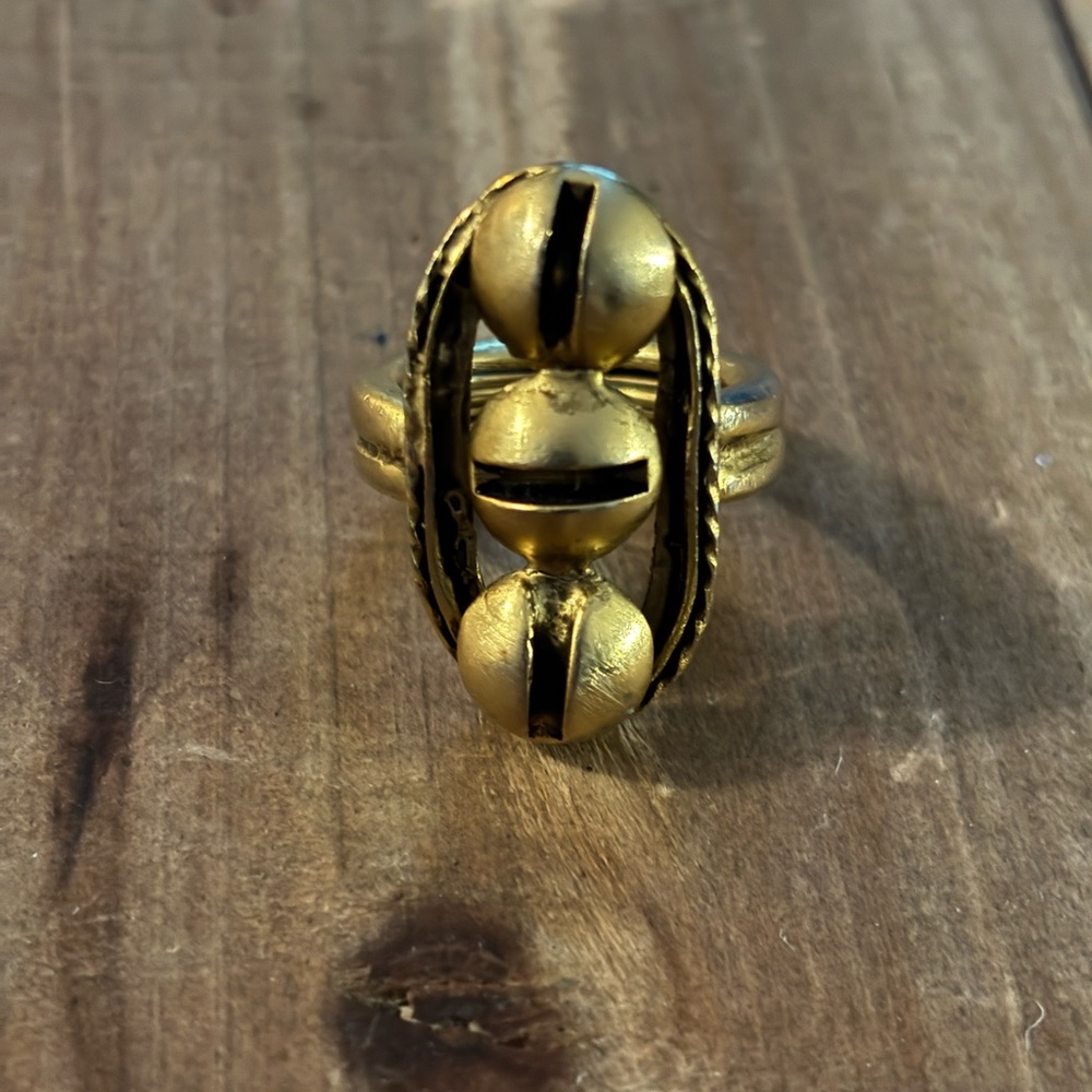 Anthropologie Ring Gold Tone Etched Circle Geometric Boho Size 8 Statement - Picture 2 of 6
